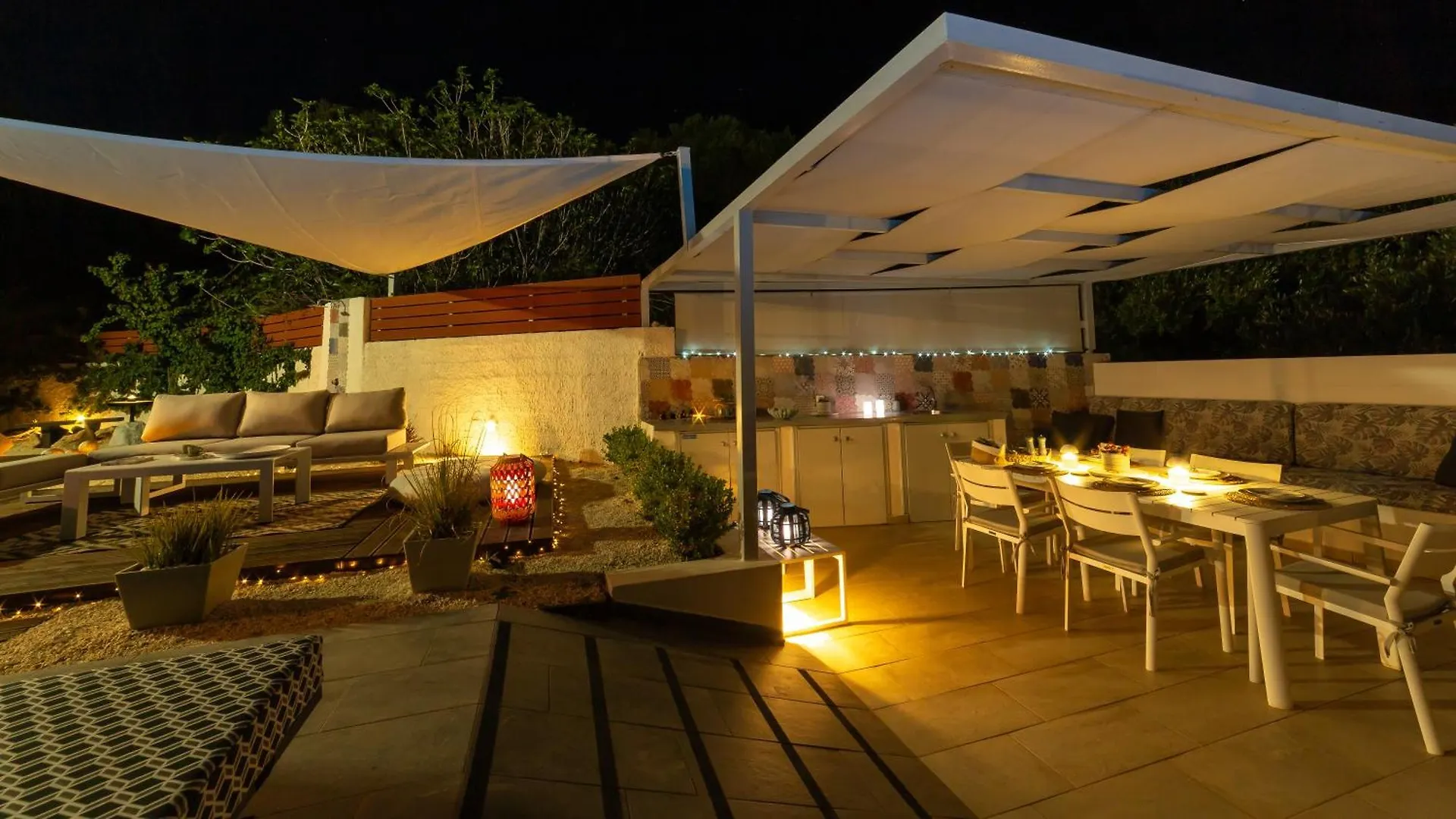 Chuscal On Kefalonia Livathos