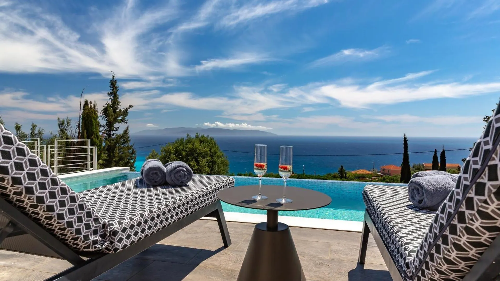Chuscal On Kefalonia Livathos